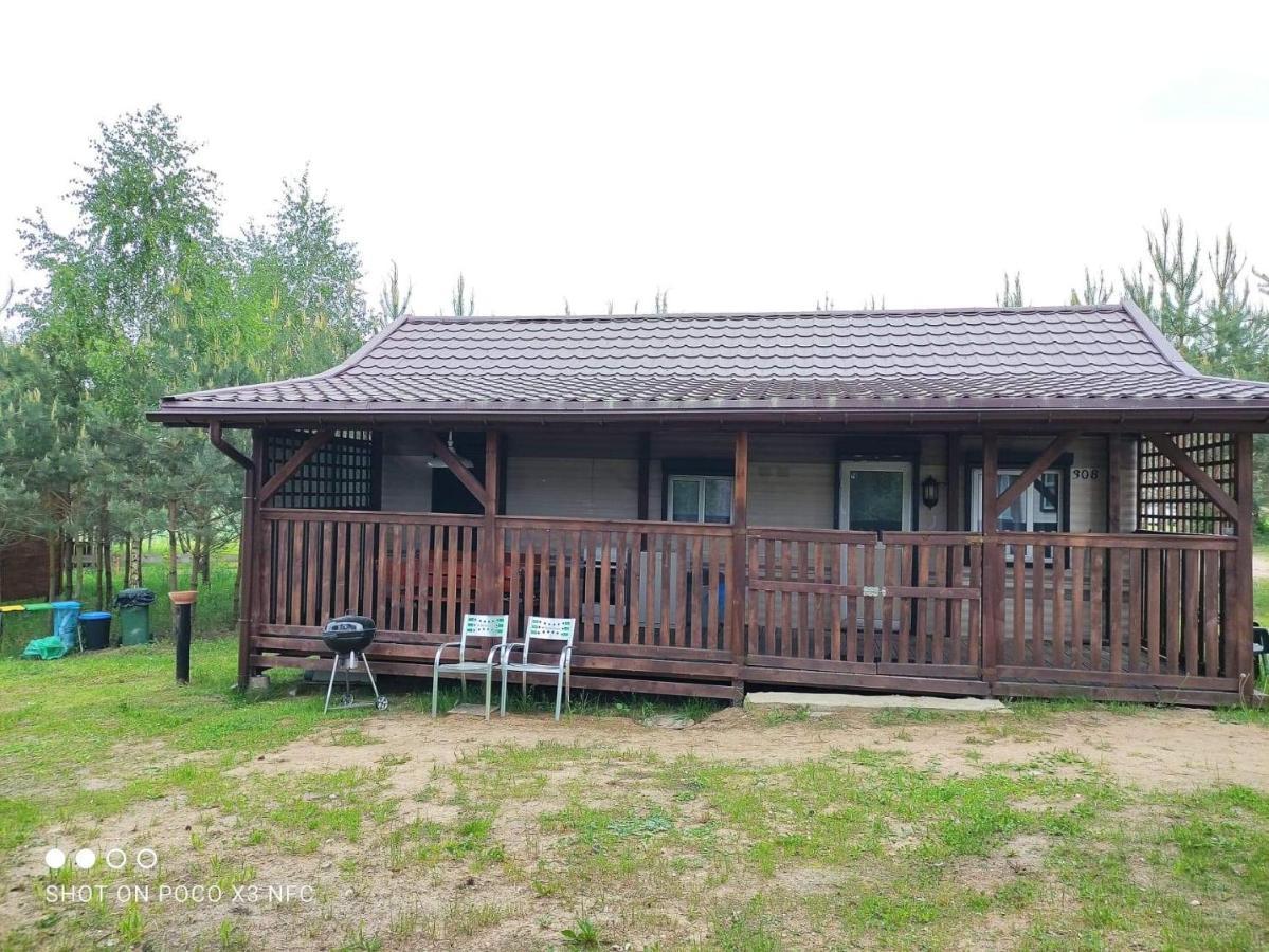 Domki Nad Jeziorem Dąbrówno Exteriör bild
